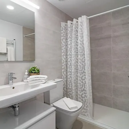 Lmea1a Modern And Well Connected 1 Bedroom Flat *