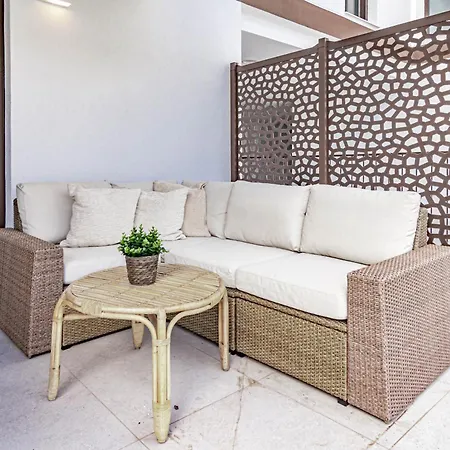 Lmea1a Modern And Well Connected 1 Bedroom Flat Estepona